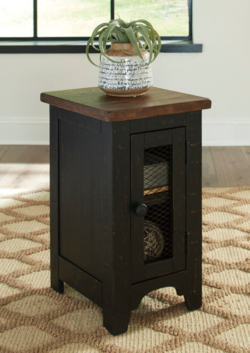 Valebeck End Table Package