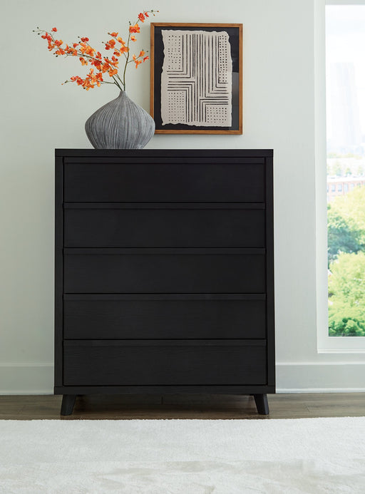 Danziar Wide Chest of Drawers image